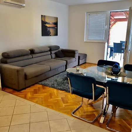Sunny Paradise 2, Makarska - Apartment